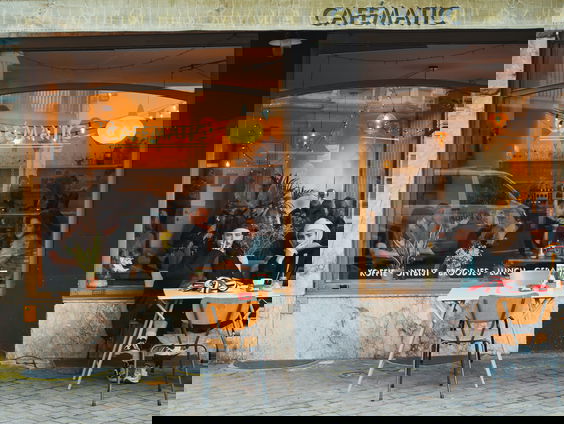 Burgemeester van Valkenburg laat alle cafés en winkels hun deuren openen: 'Stemming is opgelucht'