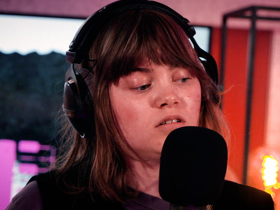 CHELS - The Puppet (Live @ Giel)