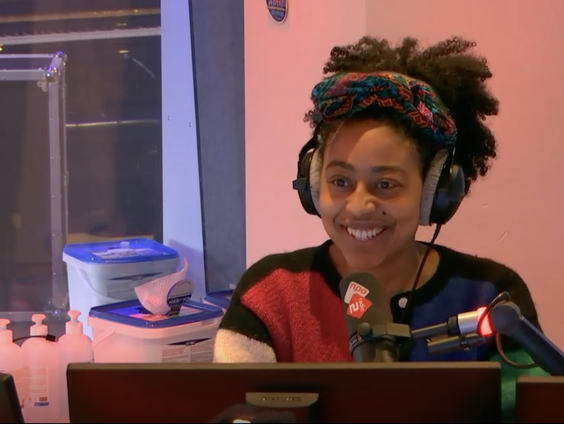 One’sy vertelt over haar favoriete jaren ’80 plaat Tell It To My Heart