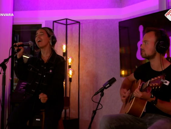 Astèr Fekre - Lost On You (Live @ Giel)