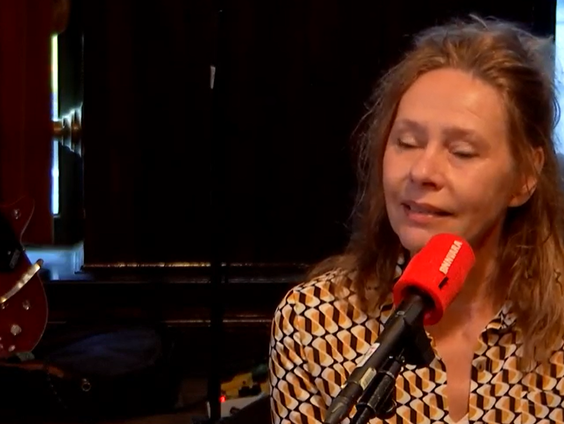 Britt van Mechelen filmde 4 jaar lang feesten, braspartijen en bijzondere tradities in studentenhuis de B ...