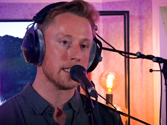 Hollow Coves - Dancing In The Dark (Bruce Springsteen cover) (Live @ Giel)