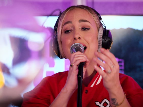 Kimberly Fransens - I'll Always Remember Us This Way (Lady Gaga cover) (Live @ Giel)