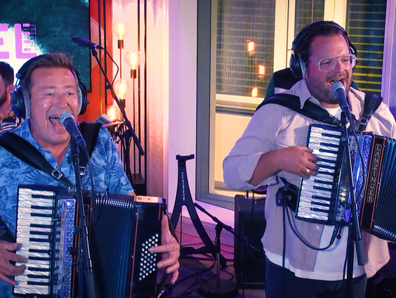 Träcksäck - Piano Man (Billy Joel cover) (Live @ Giel)