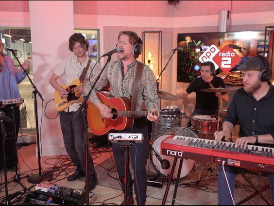 Up-and-comer Oliver Pesch komt van zelfde muziekschool als Duncan Laurence