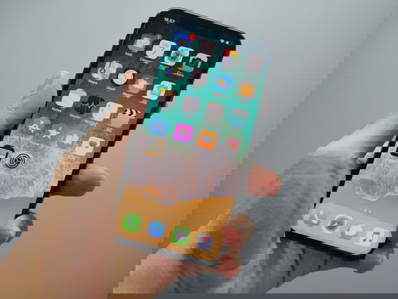 Maakt nieuwe telefoonmerk Nothing een kans tegen grote concurrenten als Apple?