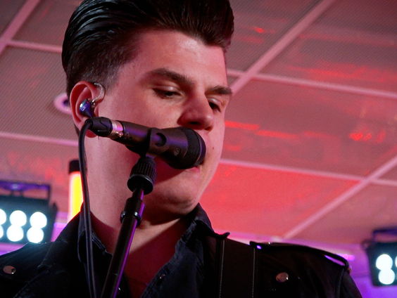 Mick Stender - I'm On Fire (Bruce Springsteen cover) (Live @ Giel)