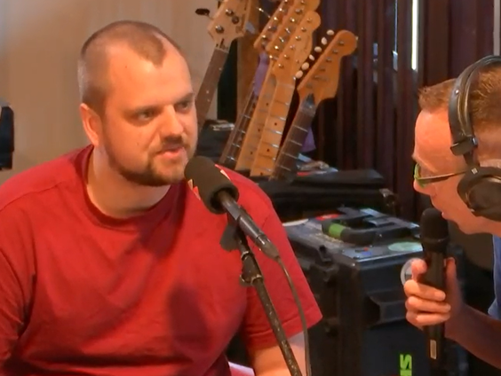 Cabaretier Klaas Prins schaamt zich. Voor alles. Wat dat met hem doet vertelt hij in zijn nieuwe theatershow.