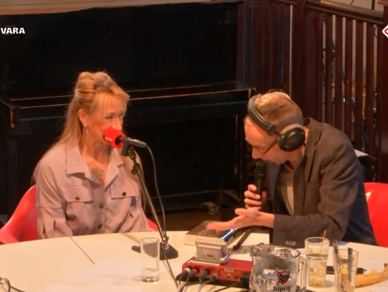 Willie Heuser is 64 jaar oud, oma, kleuterjuf én bodybuilder en traint voor het WK in juni