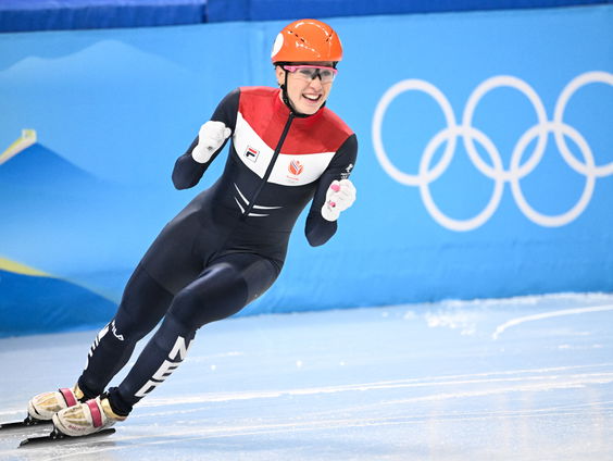 Sebastiaan Timmerman blikt vooruit op race Suzanne Schulting: "Daar telt maar één ding: goud"