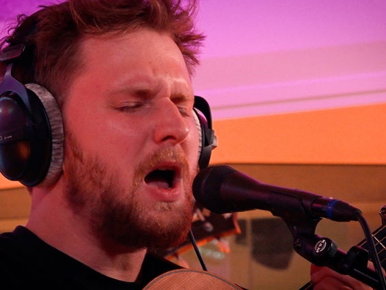 Martin Jasper - Broken (Live @ Giel)