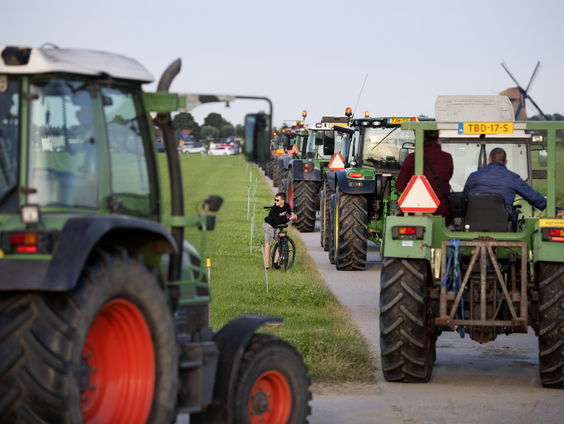 Is de protestlocatie in Stroe groot genoeg voor 30.000 boeren? Verslaggever Rik Bronkhorst doet verslag!