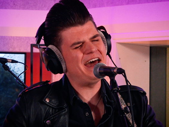 Mick Stender - Every Breath You Take (The Police cover) (Live @ Giel)