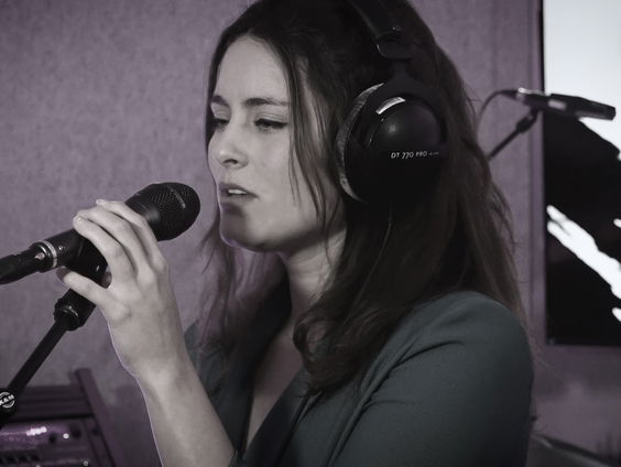 Lorrèn - Skyfall (Adele cover) (Live @ Giel)