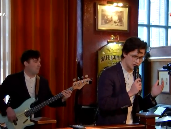 Dennis van Aarssen - She Can Make The Rain Go