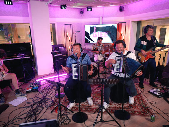 Träcksäck - Señorita (Live @ Giel)