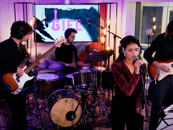 Naomi Snell - Onderweg (Live @ Giel)