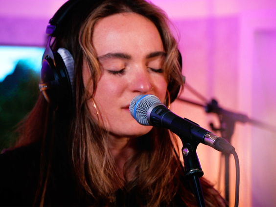 Néomí - If I Wasn't Made For Love (Live @ Giel)