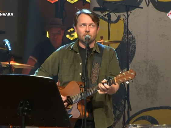 Cabaret: Gideon stuurt in voor het Songefestival