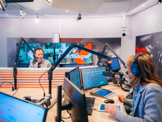 Barts eerste singletje bleek sluikreclame voor speelgoed