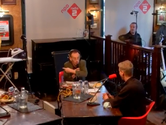 Simon Vuyk over een documentaire rond Peter R. de Vries waarin zijn partner uit de anonimiteit komt.