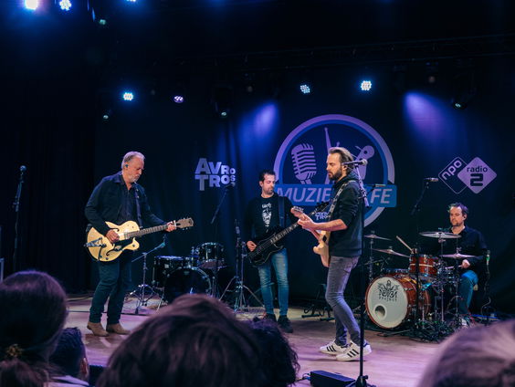 Nevenproject - Sleutels | live in Muziekcafé