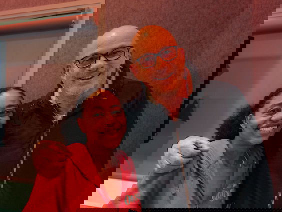 One’sy krijgt eindelijk haar zin! Corné komt met perfect afscheidscadeau