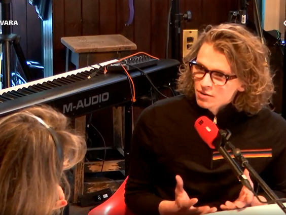 Teun Toebes reist de hele wereld over met maar één missie: ons beeld van dementerenden veranderen.