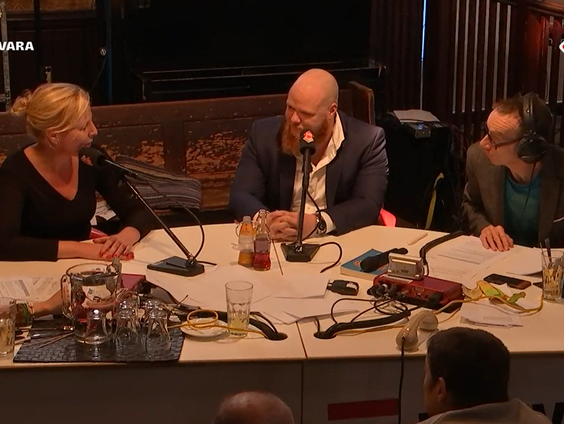 De Friese taal dreigt een spreektaal te worden. Aant Jelle Soepboer maakt zich zorgen.