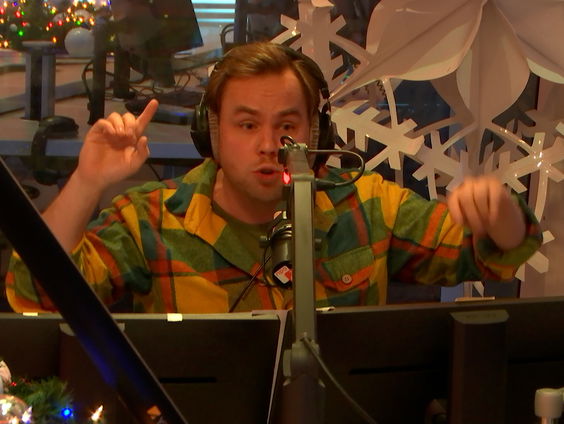 Ernst en Bobbie slaan Tommy Zwartjes in elkaar!