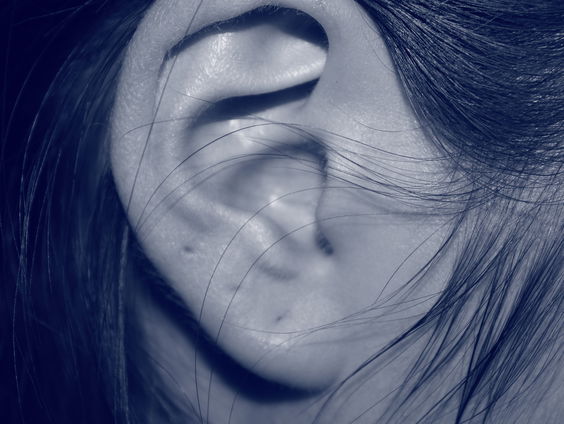 Audiologe Karen weet alles over tinnitus