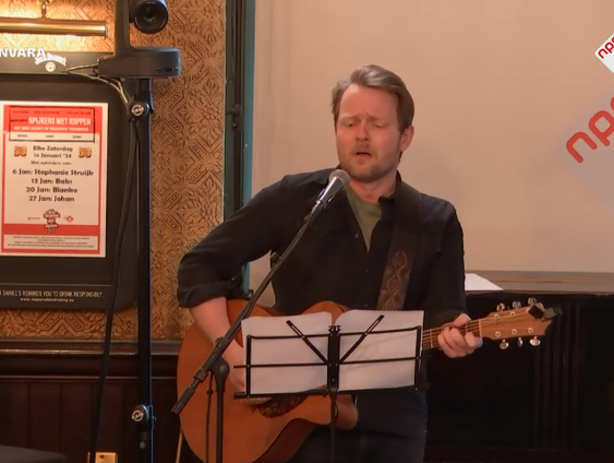 Cabaret: Desi Bouterse