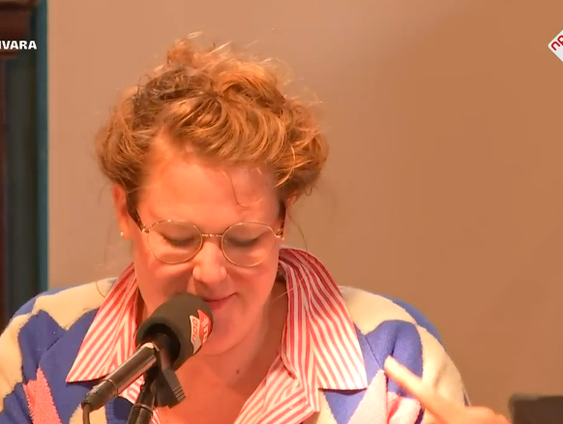 Cabaret: Een bewogen week voor Sigrid Kaag