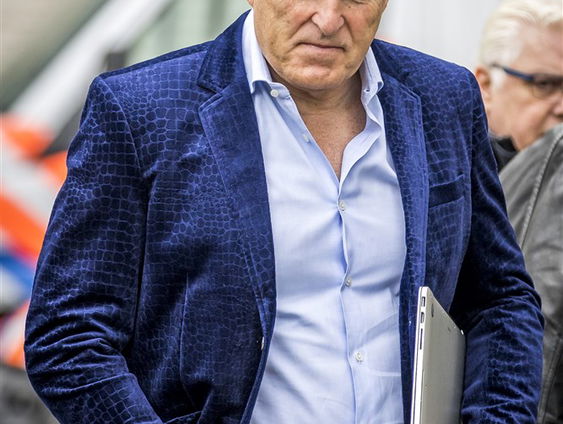 Het proces rond de moord op Peter R. de Vries begint