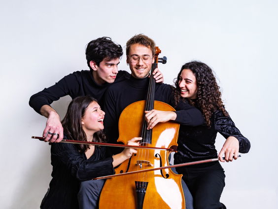 Hoe probeert het Otilka Kwartet voet aan de grond te krijgen?