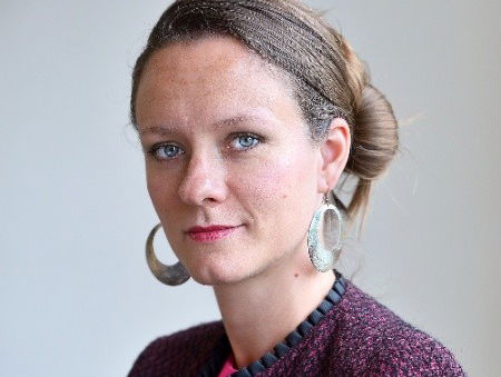 Het gesprek - conservator Marieke Jooren over Naïef Realisme Van Rousseau tot Grandma Moses