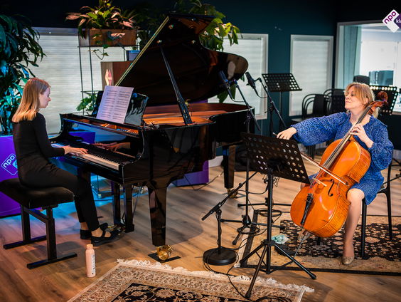 Live bij Podium: cellist Maja Bogdanović en pianist Dana Baltrushaitite