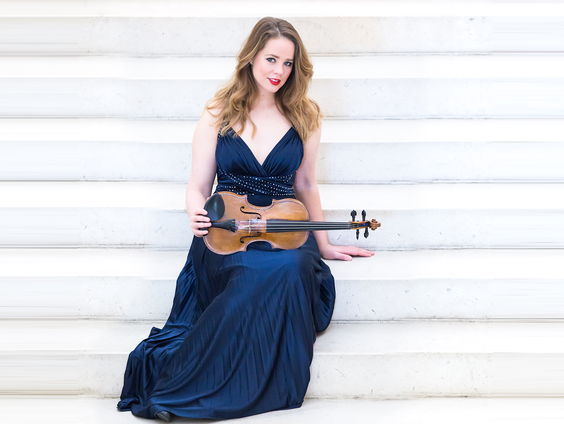 Lisa Jacobs en Ksenia Kouzmenko live in Podium