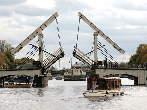 Gedicht: Het Magerebrugwonder, van K.Michel