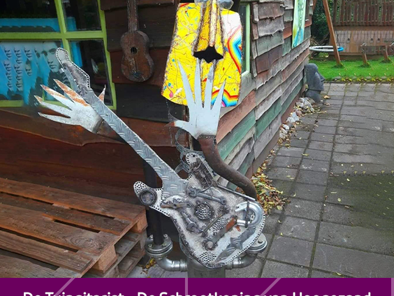 Buitenkunstverkiezing 2022 'De Tuinguitarist' van Romke Sijtsma
