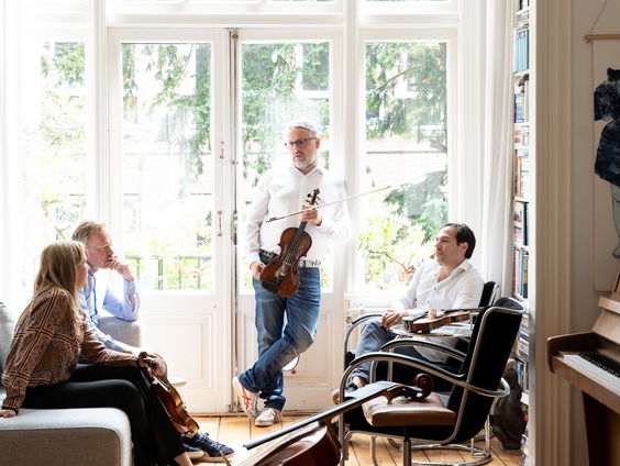 Matangi trapt Ten Holt-jaar af