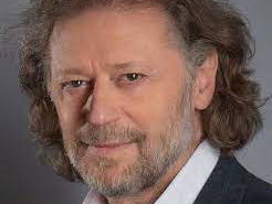 Vanuit de coulissen: Hans Peter Janssens