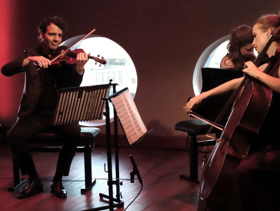 Hollandse Nieuwe! Origin van Delta Piano Trio, deel IV: Mansurian