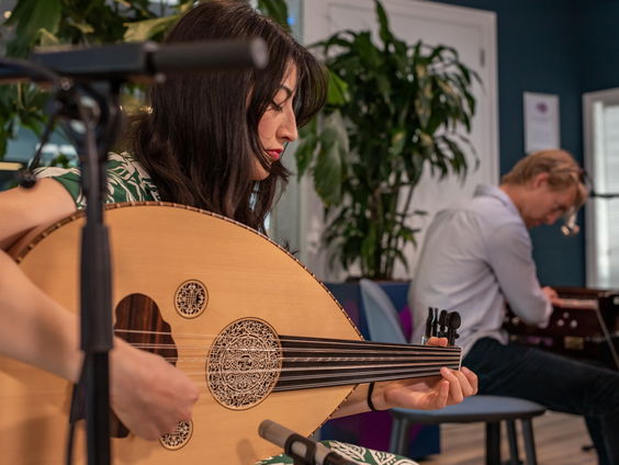 Live bij Hans Smit: Caravan III met Julian Schneemann en bandleden