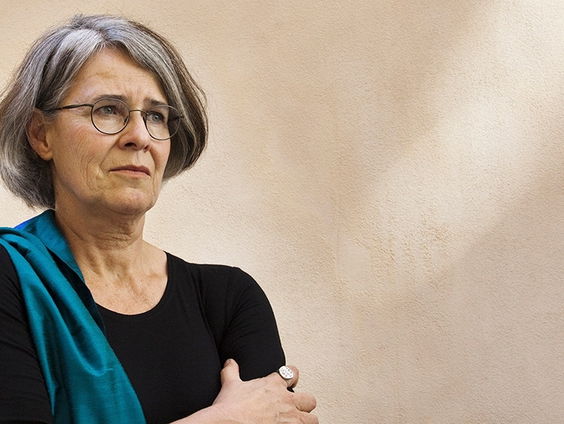 Gedicht: Op het vliegveld word ik opgewacht, van Antjie Krog