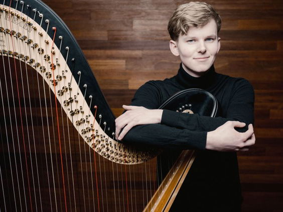 Earbites − harpist en artist in residence Joost Willemze