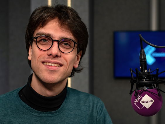 12 Steden, 13 Orgels #91: De Man bewerkt en speelt Dvorák