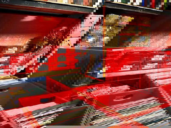 Een mooie vondst: tienduizenden lp's en cd's in Steyl