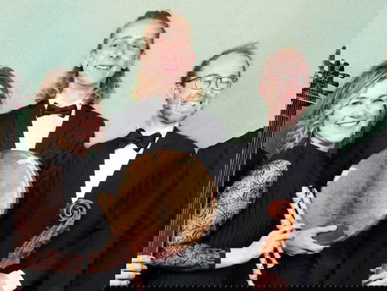 Lekkere Track: Mix van Kiss, Halloween & gothic