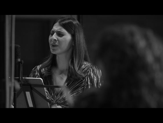 Hollandse Nieuwe! Into eternity van Marion von TIlzer, deel III: wiegenliedje